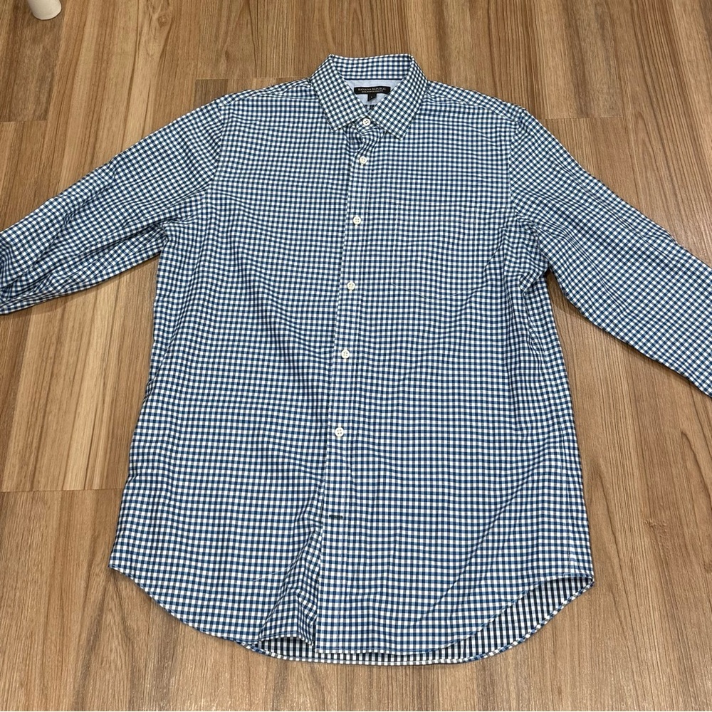 Banana Republic Men's Blue Checkered Shirt